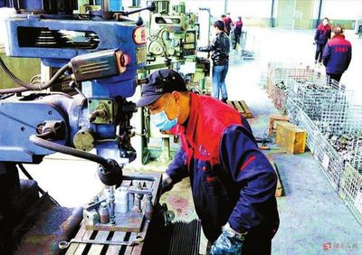 抓生產，促發展 潤滑油產業的戰略引擎與未來之路